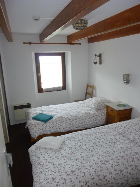 Auberge Roche Grande Entraunes Kültér fotó
